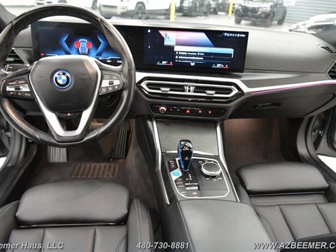 Used 2023 BMW i4 eDrive35 w/ Premium Package image 16