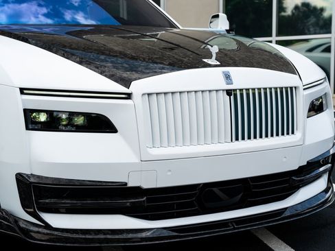 Used 2024 Rolls-Royce Spectre w/ Spectre Launch Package AWD/4WD image 5