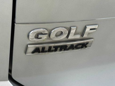 Used 2017 Volkswagen Golf Alltrack SEL AWD/4WD image 5