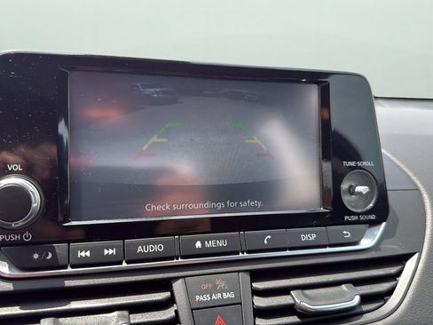Used 2022 Nissan Altima 2.5 S FWD image 13