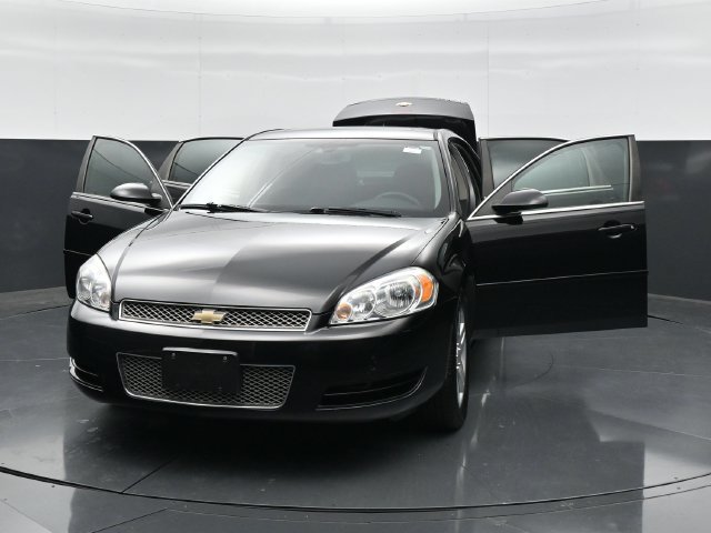 Used 2014 Chevrolet Impala LT w/ LT Sunroof Package FWD image 48