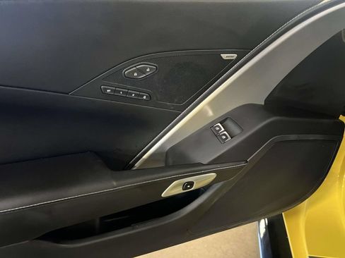 Used 2017 Chevrolet Corvette Z06 RWD image 12