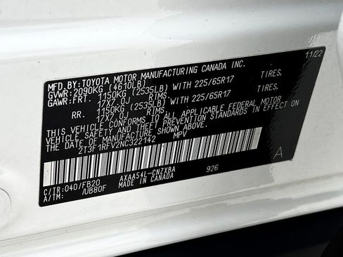 Used 2022 Toyota RAV4 LE image 22