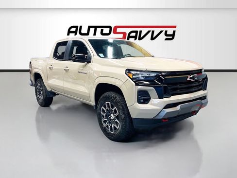Used 2024 Chevrolet Colorado Z71 w/ Advanced Trailering Package AWD/4WD image 1