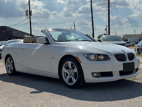 Used 2010 BMW 328i Convertible RWD image 18