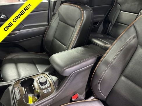 Used 2023 GMC Acadia AT4 w/ Technology Package AWD/4WD image 22