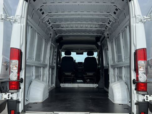 Used 2025 RAM ProMaster 3500 w/ Power Group FWD image 7
