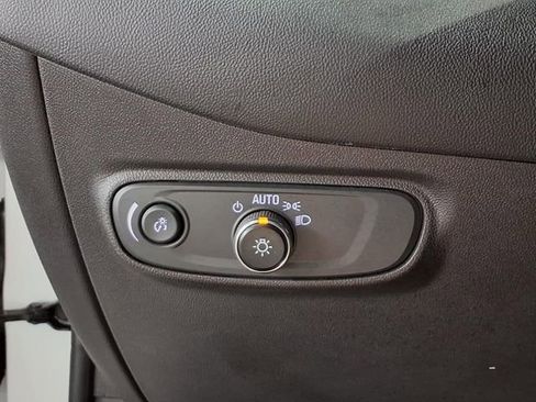 Certified 2022 Chevrolet Equinox LS w/ LS Convenience Package AWD/4WD image 12
