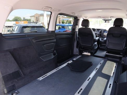 Used 2023 Mercedes-Benz Metris Passenger image 8