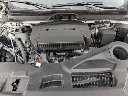 Used 2024 Honda Pilot EX-L image 31