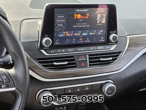 Used 2025 Nissan Altima 2.5 SV FWD image 21