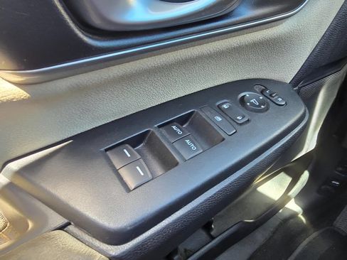 Used 2018 Honda CR-V EX image 14