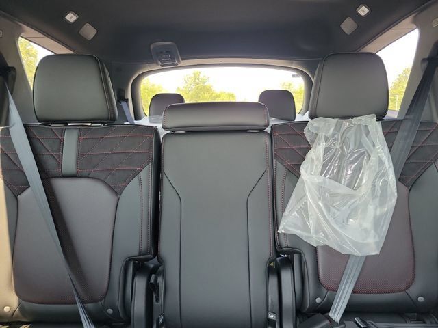 New 2026 Honda Pilot Black Edition image 21