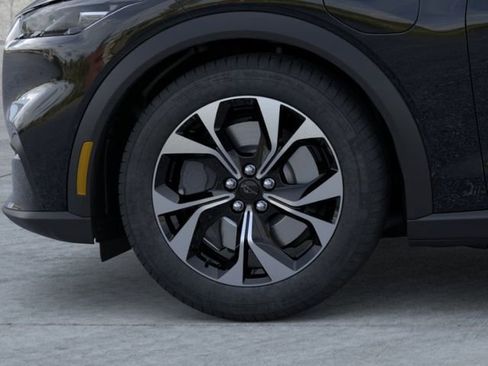 New 2026 Ford Mustang Mach-E Select RWD image 19