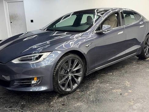 Used 2020 Tesla Model S Long Range Plus AWD/4WD image 2
