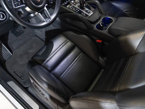 Certified 2023 Porsche Cayenne Coupe AWD/4WD image 14
