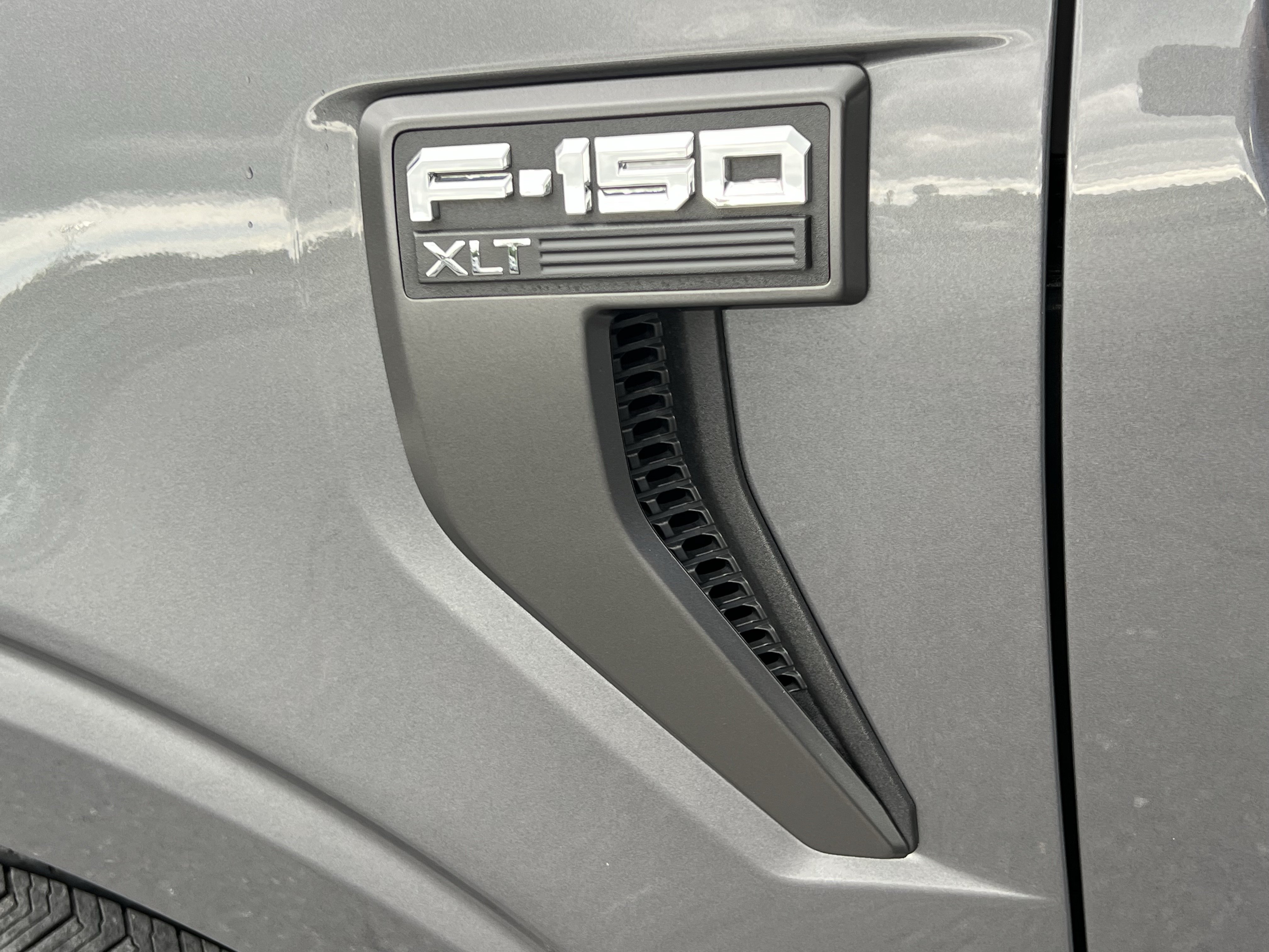 Used 2023 Ford F150 XLT w/ Equipment Group 302A High AWD/4WD image 17