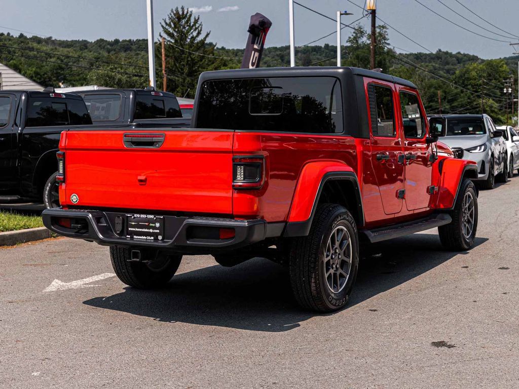 Used 2021 Jeep Gladiator Overland w/ Popular Equipment Package AWD/4WD image 4