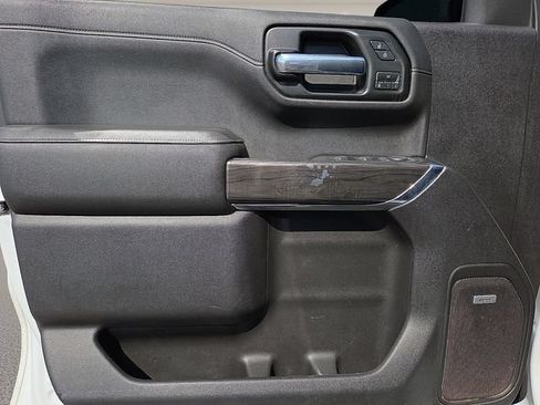 Used 2019 Chevrolet Silverado 1500 LTZ w/ LTZ Texas Edition RWD image 18