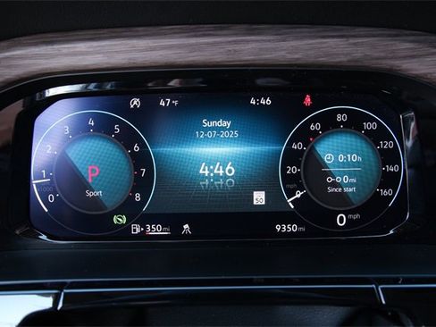 Certified 2025 Volkswagen Atlas SEL Premium R-Line image 23