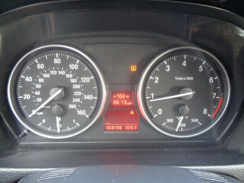 Used 2013 BMW 335i Convertible RWD image 8