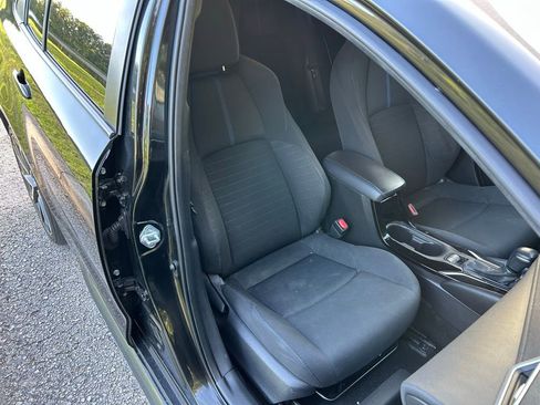 Used 2022 Toyota Corolla SE FWD image 16