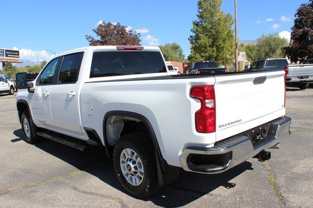 Used 2024 Chevrolet Silverado 2500 LT w/ Convenience Package AWD/4WD image 5