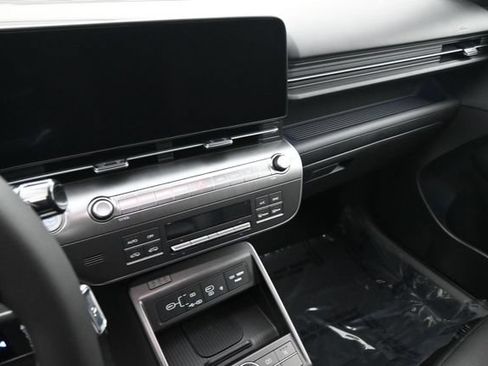New 2026 Hyundai Kona SEL Premium AWD/4WD image 18