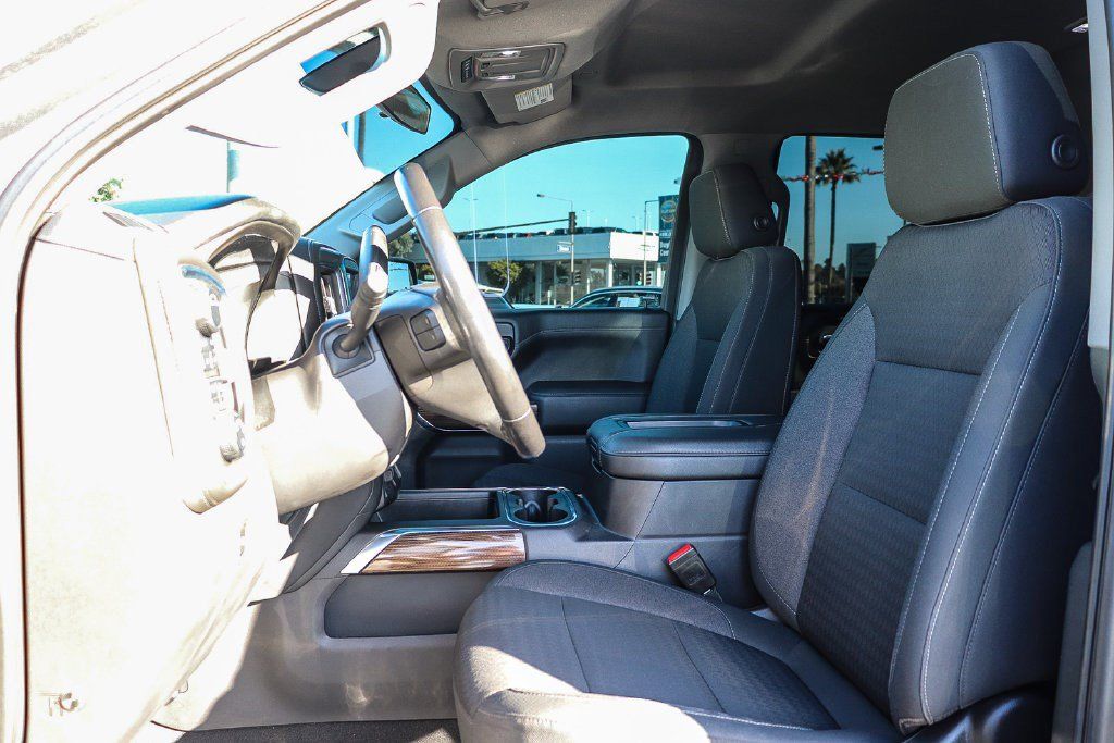 Used 2021 Chevrolet Silverado 1500 LT Trail Boss w/ Bed Protection Package AWD/4WD image 17