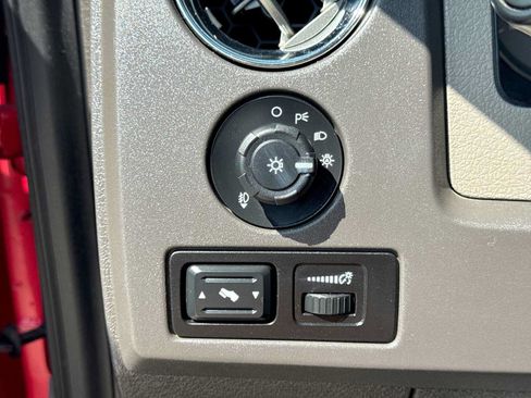 Used 2010 Ford F150 XLT AWD/4WD image 24