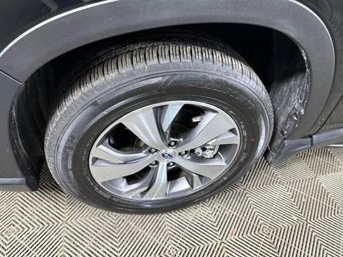 Used 2022 Subaru Ascent Premium w/ Convenience Package image 10