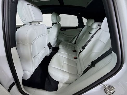 Used 2022 Porsche Macan GTS image 26