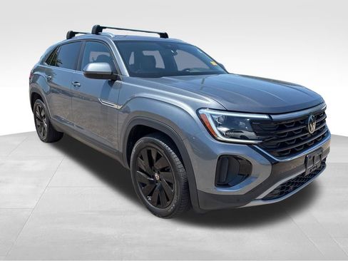 Used 2024 Volkswagen Atlas Cross Sport SE AWD/4WD image 7