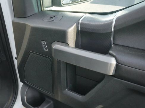 Used 2018 Ford F150 XLT w/ Equipment Group 302A Luxury AWD/4WD image 30