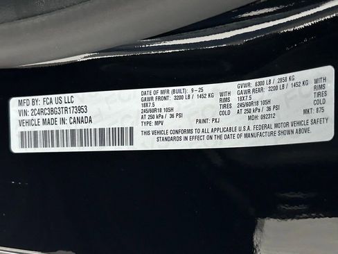 New 2026 Chrysler Pacifica Select AWD/4WD image 31