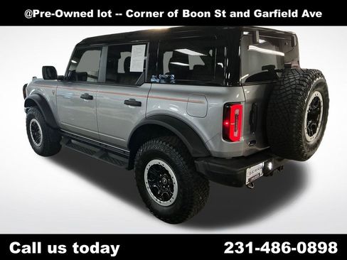Used 2024 Ford Bronco Badlands w/ Sasquatch Package AWD/4WD image 3