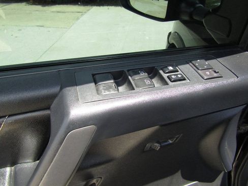 Used 2014 Nissan Titan PRO-4X AWD/4WD image 9
