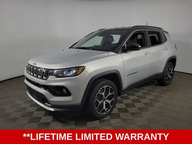 Used 2025 Jeep Compass Limited AWD/4WD image 3