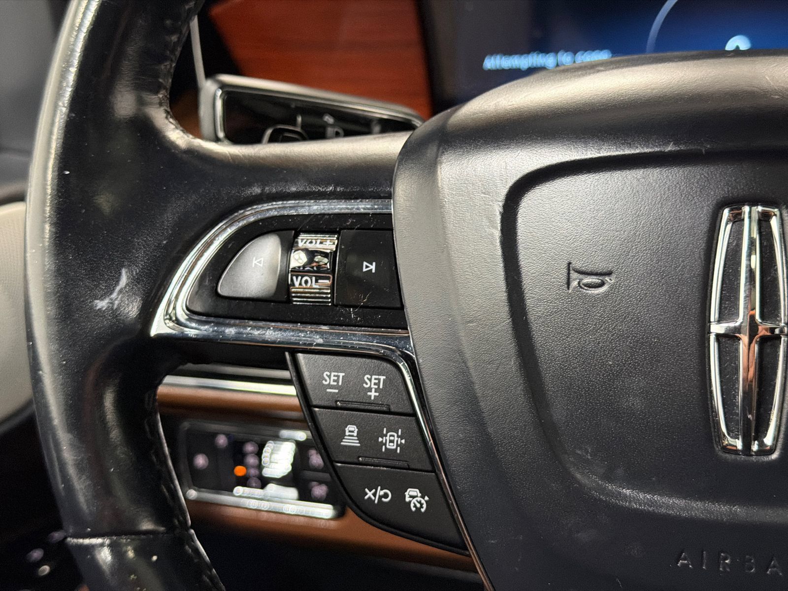Used 2022 Lincoln Navigator L Reserve AWD/4WD image 27