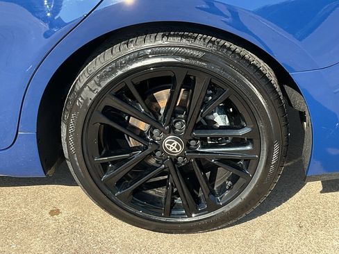 Used 2025 Toyota Camry SE image 8