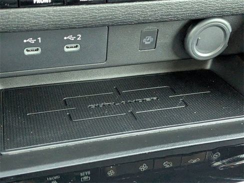 New 2026 Mitsubishi Outlander SE image 25