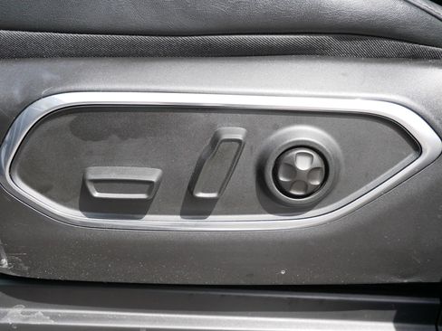 Used 2024 Jeep Wagoneer Series II w/ Convenience Group I image 7