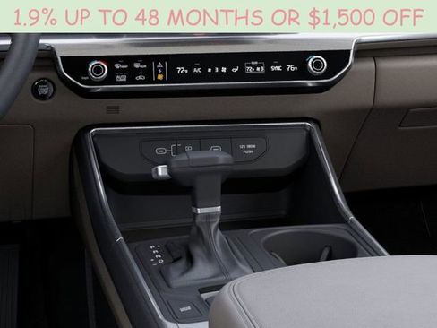 New 2026 Kia Carnival FWD image 24