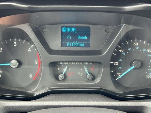 Used 2017 Ford Transit 350 XL image 26