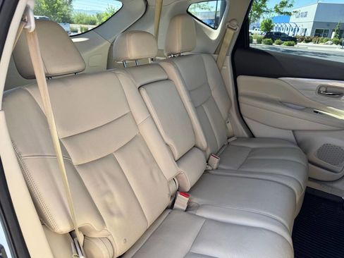 Used 2018 Nissan Murano Platinum AWD/4WD image 18