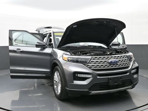 Used 2022 Ford Explorer Limited w/ Limited Technology Package image 56