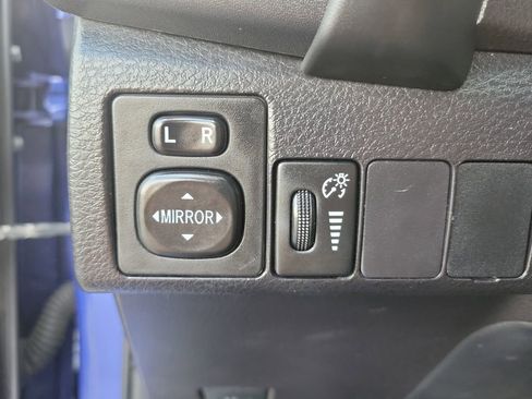 Used 2018 Toyota Corolla SE image 31