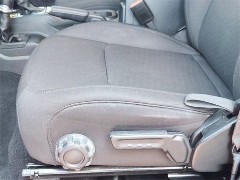 Used 2023 Jeep Wrangler Willys image 22