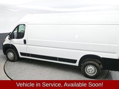 Used 2025 RAM ProMaster 2500 w/ Convenience Group image 24