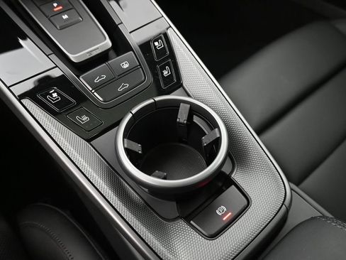 Used 2026 Porsche 911 Carrera image 12